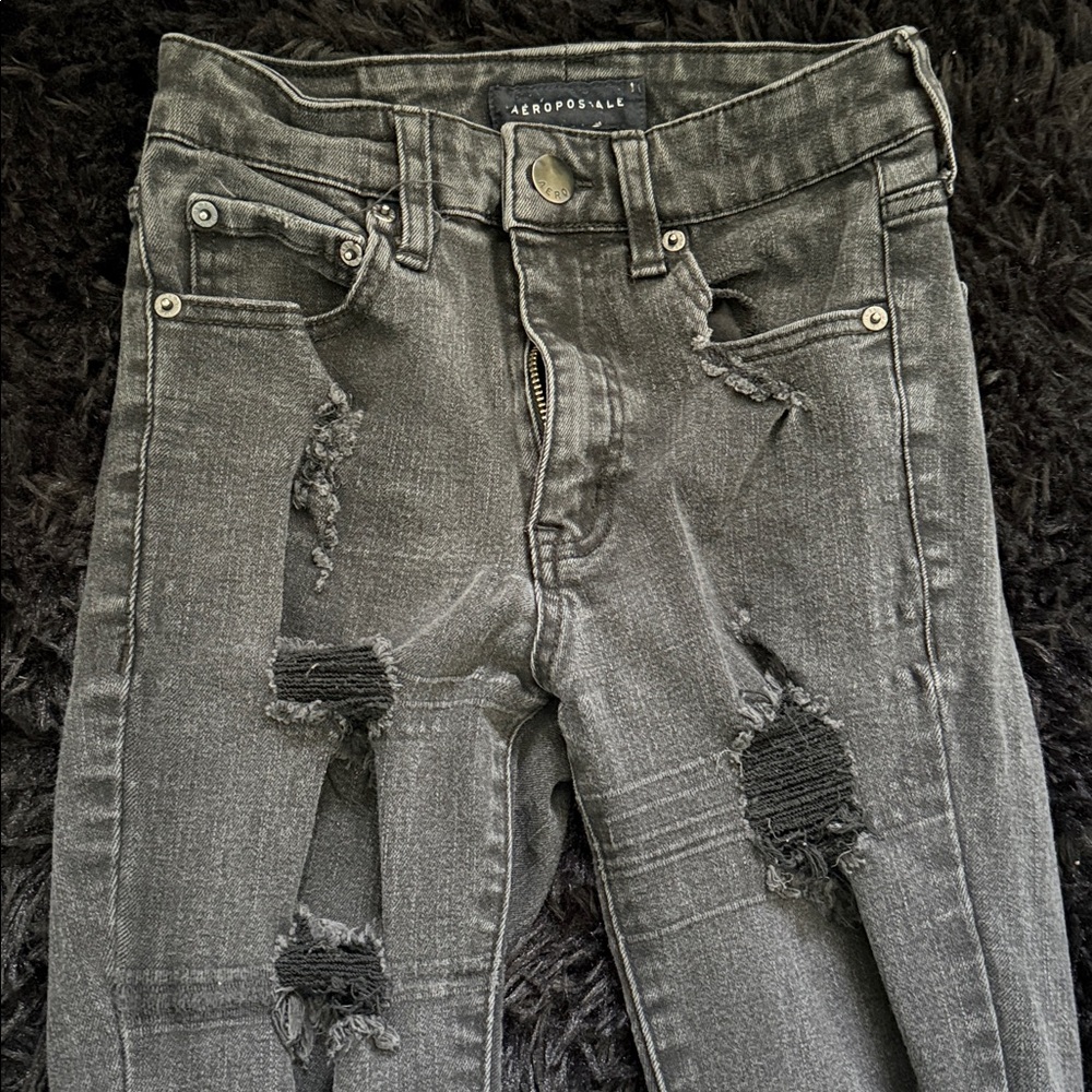 Distressed Light Black Women Skinny Jeans